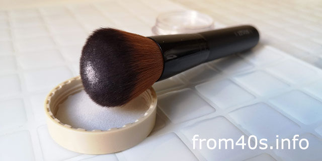 エトヴォス ナイトミネラルファンデーションの使い方